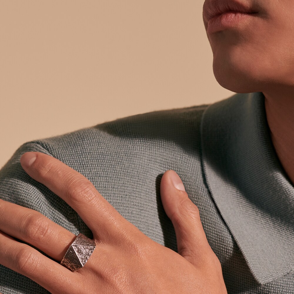 John Hardy Men\'s Classic Signet Ring Sterling Silver VBS3a3BB John Hardy Men\'s Classic Signet Ring Sterling Silver VBS3a3BB