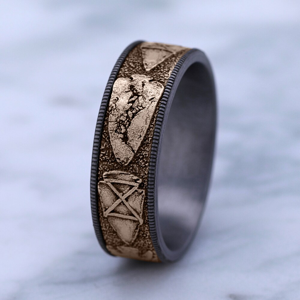 Men\'s Arrowhead Wedding Band Tantalum/14K Rose Gold 7.5mm gmAMT1lU